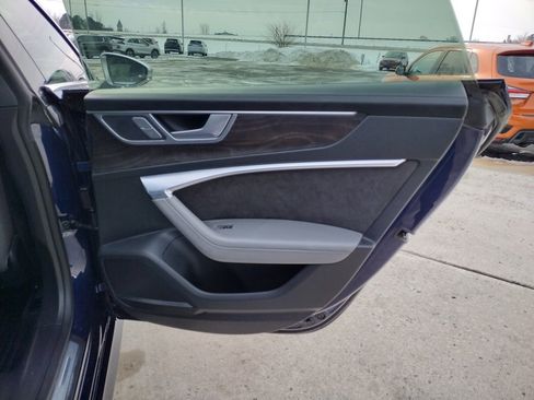 Used 2020 Audi S7 Prestige w/ Prestige Package image 26