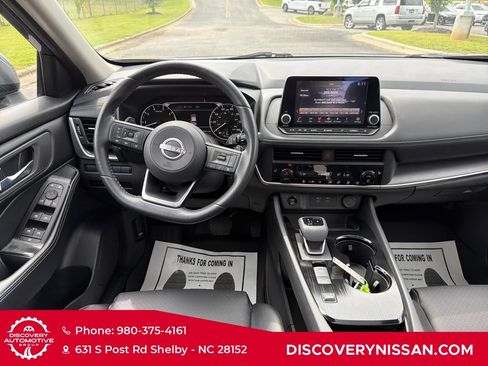Certified 2024 Nissan Rogue SV w/ SV Premium Package FWD image 32