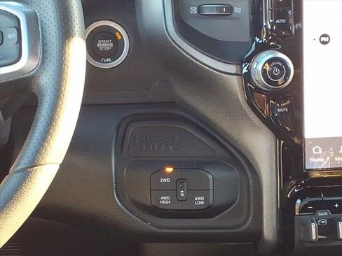 New 2026 RAM 2500 Tradesman AWD/4WD image 9