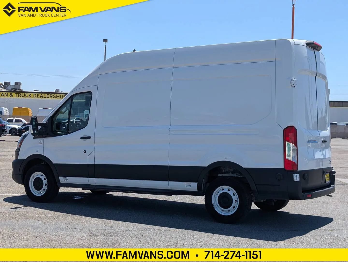 Used 2022 Ford E-Transit 148 High Roof w/ Load Area Protection Package RWD image 5