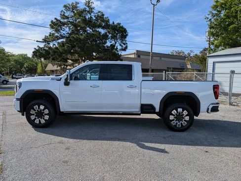 New 2026 GMC Sierra 2500 Denali w/ Denali Reserve Package AWD/4WD image 8