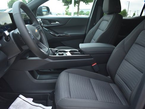 New 2026 Chevrolet Equinox LT w/ LPO, Floor Liner Package FWD image 14