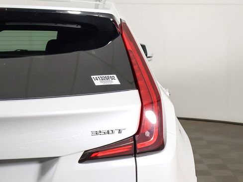 Used 2024 Cadillac XT4 Premium Luxury image 16