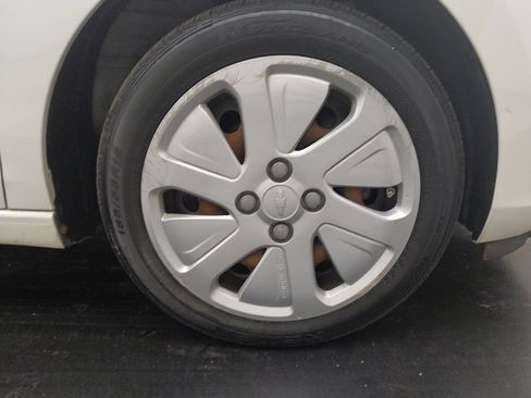 Used 2017 Chevrolet Spark LS FWD image 31