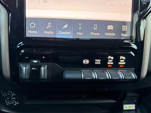 Used 2024 RAM 2500 Laramie image 23