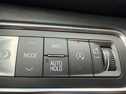 Used 2026 Buick Enclave Sport Touring AWD/4WD image 24
