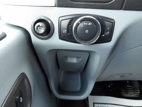 Used 2019 Ford Transit 250 138 image 19