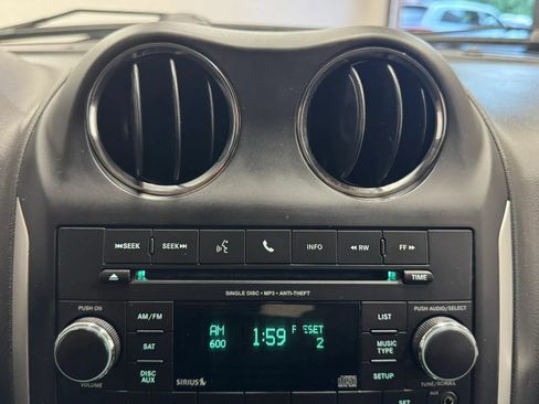 Used 2017 Jeep Compass High Altitude FWD image 16