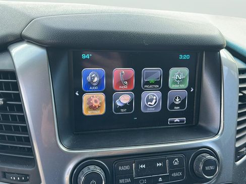 Used 2018 Chevrolet Tahoe LT image 16