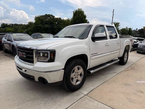 Used 2012 GMC Sierra 1500 SLT w/ All-Terrain Package AWD/4WD image 17