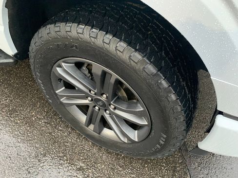 Used 2022 Ford F150 XLT w/ Equipment Group 302A High image 9