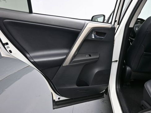 Used 2013 Toyota RAV4 Limited image 35