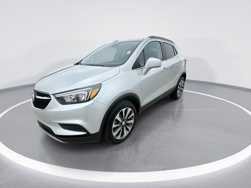 Used 2022 Buick Encore Preferred w/ Safety Package image 4