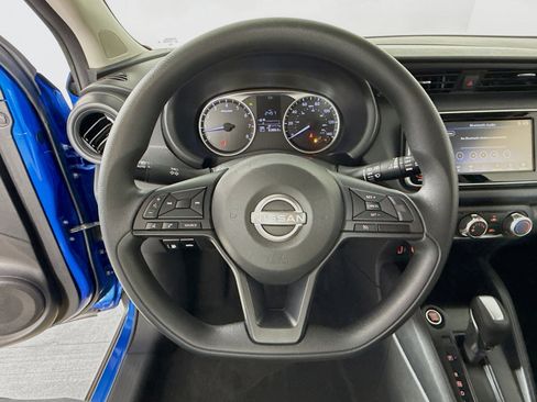 Used 2023 Nissan Kicks S image 11