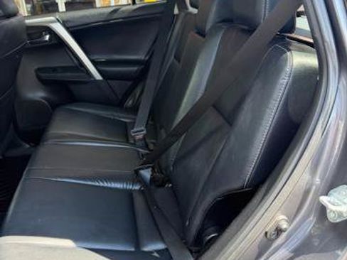 Used 2014 Toyota RAV4 Limited w/ Technology Package AWD/4WD image 10