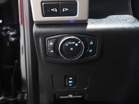 Used 2017 Ford F250 Lariat w/ Tow Technology Bundle AWD/4WD image 37