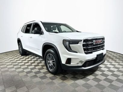 Used 2025 GMC Acadia Elevation