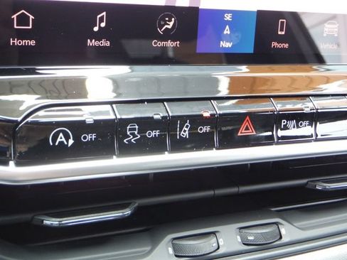 New 2026 Jeep Compass Limited w/ Sun, Sound & Navigation Group AWD/4WD image 27
