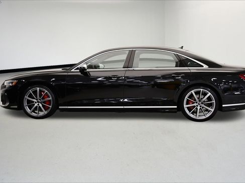 New 2025 Audi S8 image 2