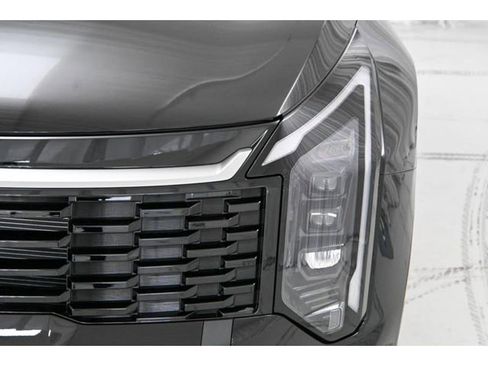 New 2026 Kia Sportage EX w/ EX Panorama Roof Package image 9