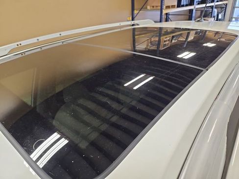 Used 2015 Nissan Rogue SV w/ SV Premium Package image 24