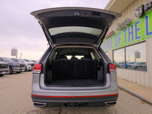 Used 2024 Volkswagen Atlas SE image 23