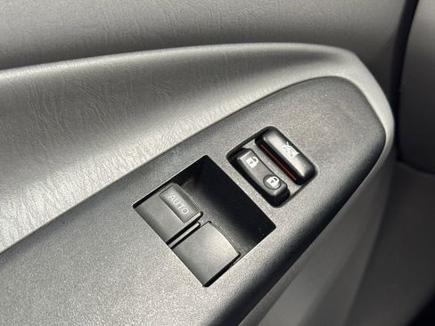 Used 2012 Toyota Tacoma 4x4 Access Cab V6 image 19