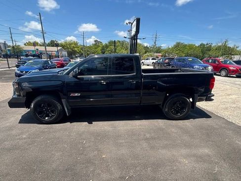 Used 2017 Chevrolet Silverado 1500 LT w/ Midnight Edition AWD/4WD image 2