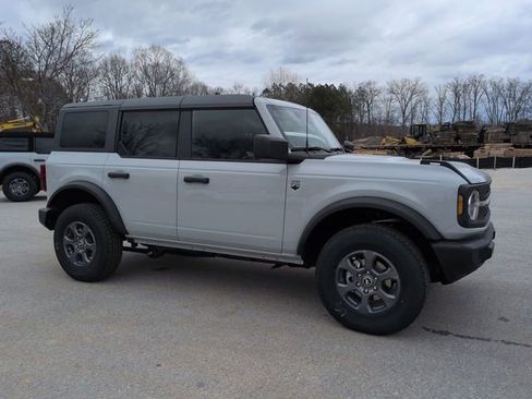 New 2026 Ford Bronco Big Bend image 2