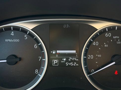 Certified 2025 Nissan Kicks Play S FWD image 31