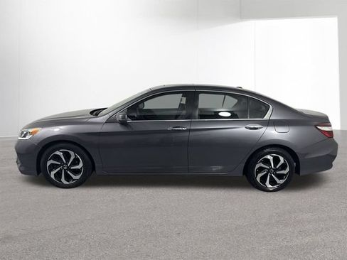 Used 2016 Honda Accord EX image 29