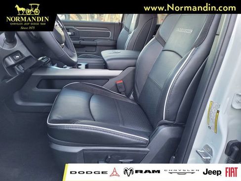 New 2026 RAM 2500 Laramie AWD/4WD image 8