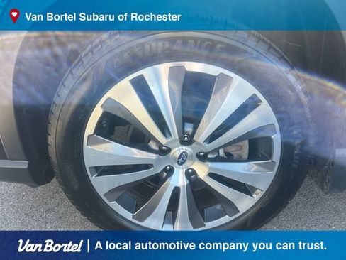 Used 2022 Subaru Ascent Limited AWD/4WD image 9