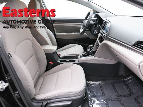 Used 2020 Hyundai Elantra SEL image 24