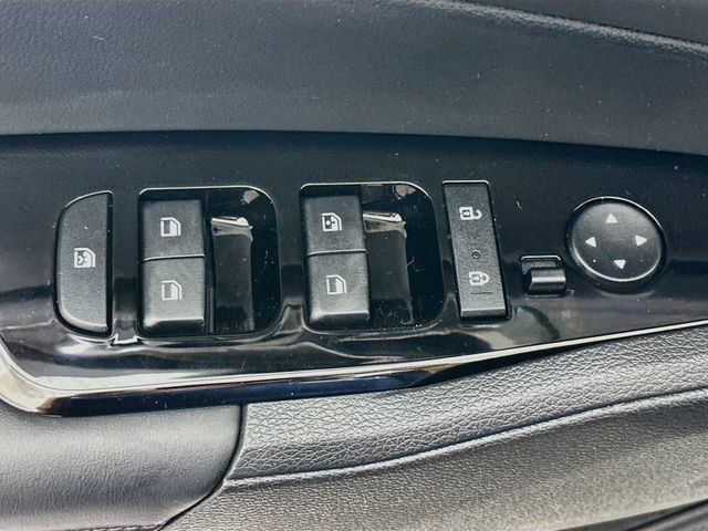 Used 2023 Kia Sportage EX AWD/4WD image 23
