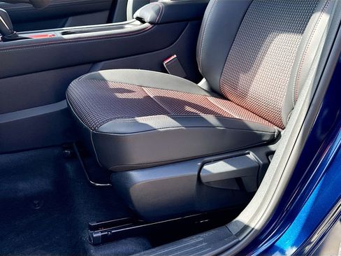 New 2025 Nissan Kicks SR image 19