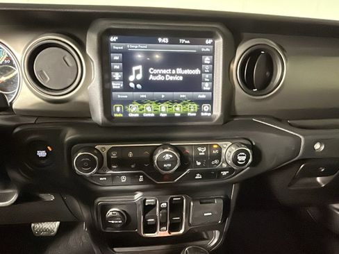 Used 2021 Jeep Gladiator Sport AWD/4WD image 25