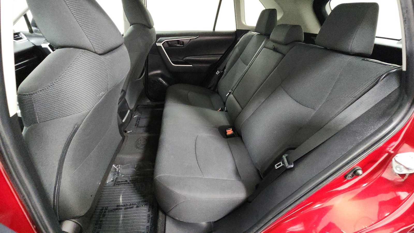 Certified 2020 Toyota RAV4 LE w/ All Weather Liner Package AWD/4WD image 24