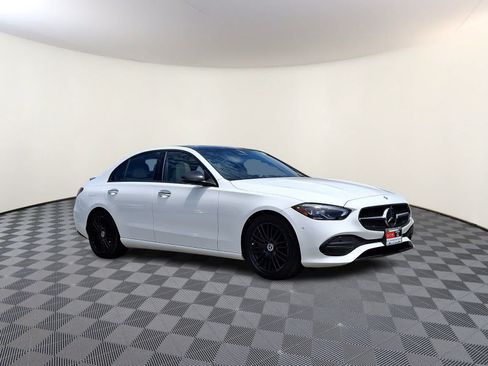 Used 2022 Mercedes-Benz C 300 4MATIC Sedan w/ Pinnacle Trim Package image 4