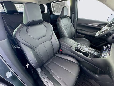 Certified 2026 INFINITI QX60 Luxe w/ Cargo Package FWD image 31