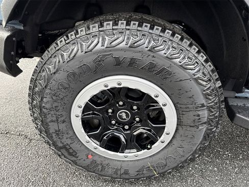 New 2025 Ford Bronco Base w/ Sasquatch Package image 17