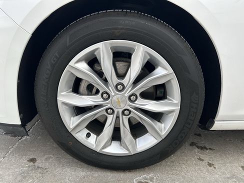 Used 2020 Chevrolet Malibu LT w/ Fleet LT Safety Plus Package image 11