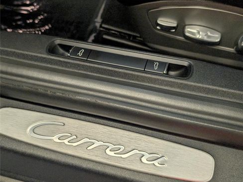 Used 2017 Porsche 911 Carrera RWD image 19
