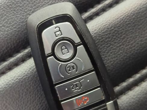 Used 2024 Ford Edge SEL w/ Convenience Package AWD/4WD image 27