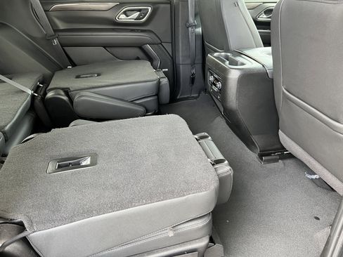 Used 2024 Chevrolet Tahoe LT AWD/4WD image 23