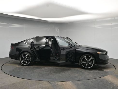 Used 2024 Honda Accord Sport image 41