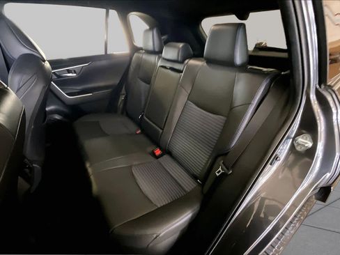 Used 2022 Toyota RAV4 XSE AWD/4WD image 19