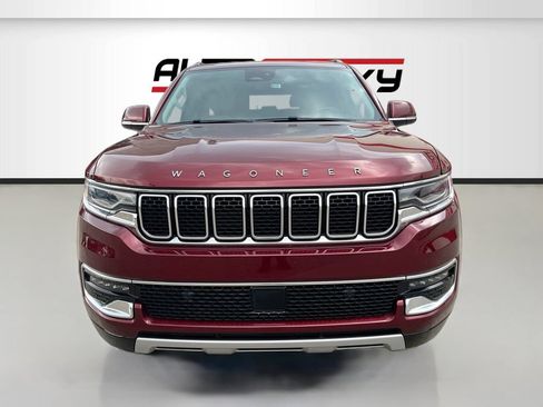 Used 2022 Jeep Wagoneer Series II AWD/4WD image 2