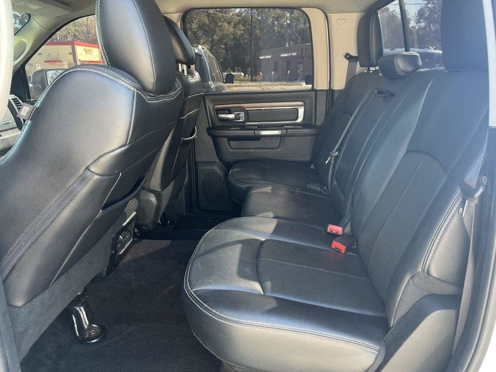 Used 2018 RAM 1500 Laramie RWD image 13