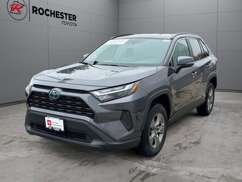 Certified 2024 Toyota RAV4 XLE AWD/4WD image 31